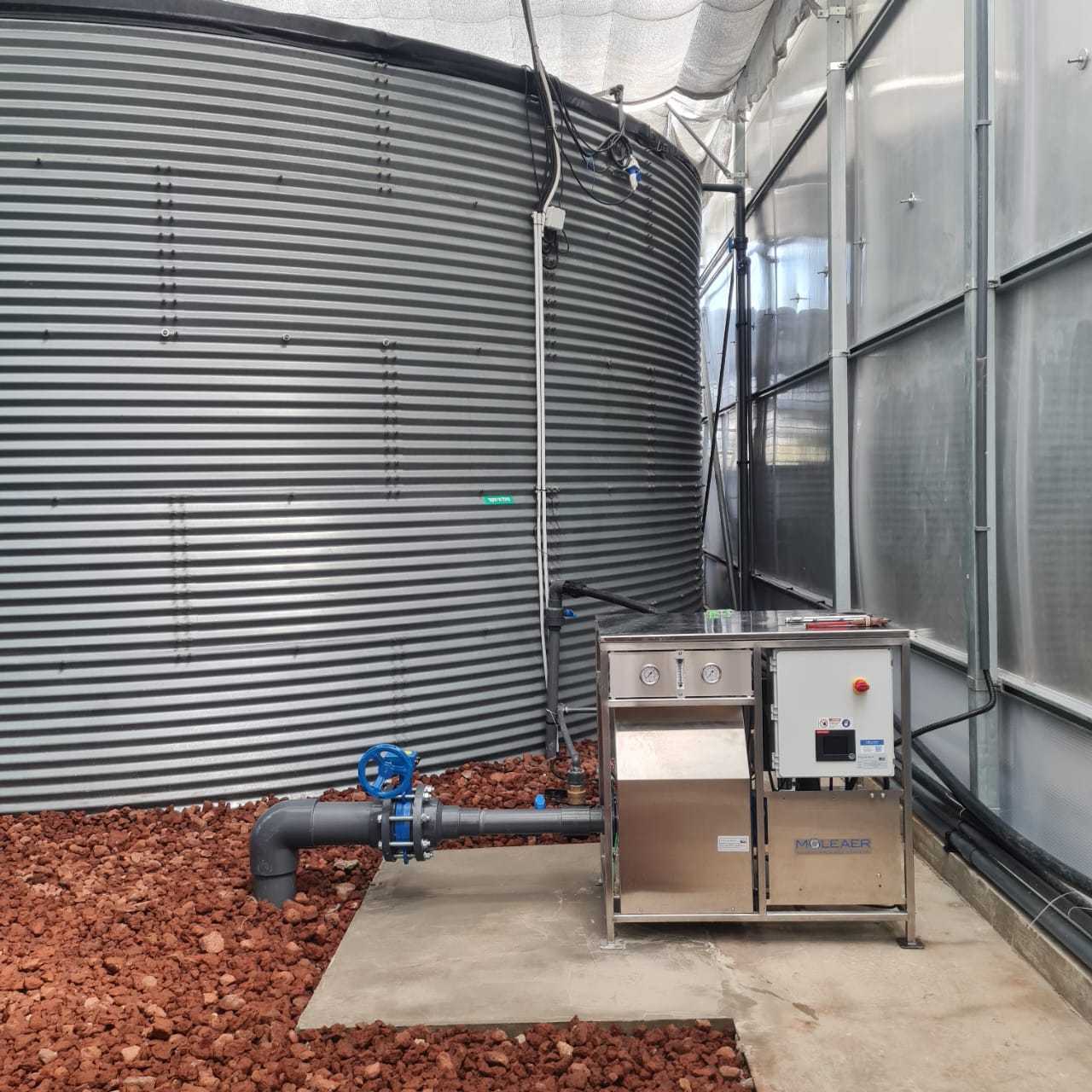 Neo Installation in Greenhouse - Tank-min